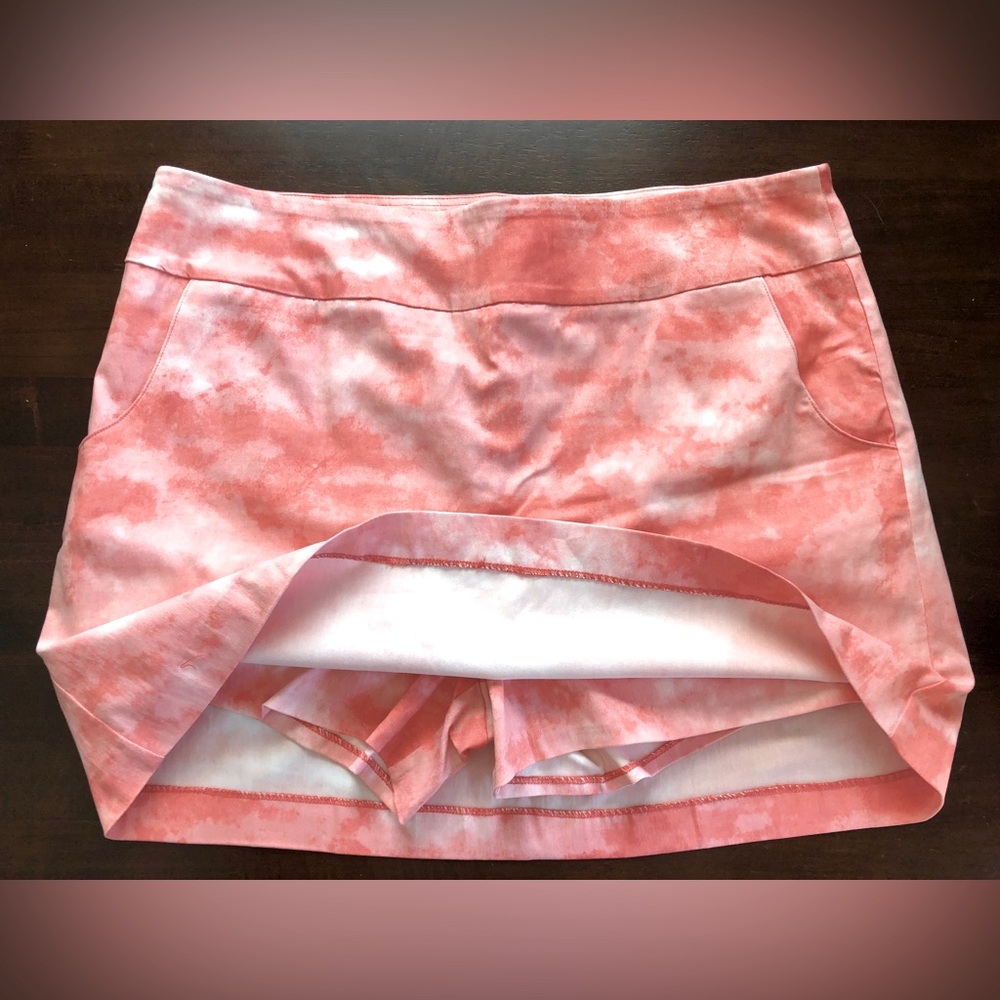 Zac & Rachel Skort - Women’s Coral Color/White, Pull-on Skort. Size 16